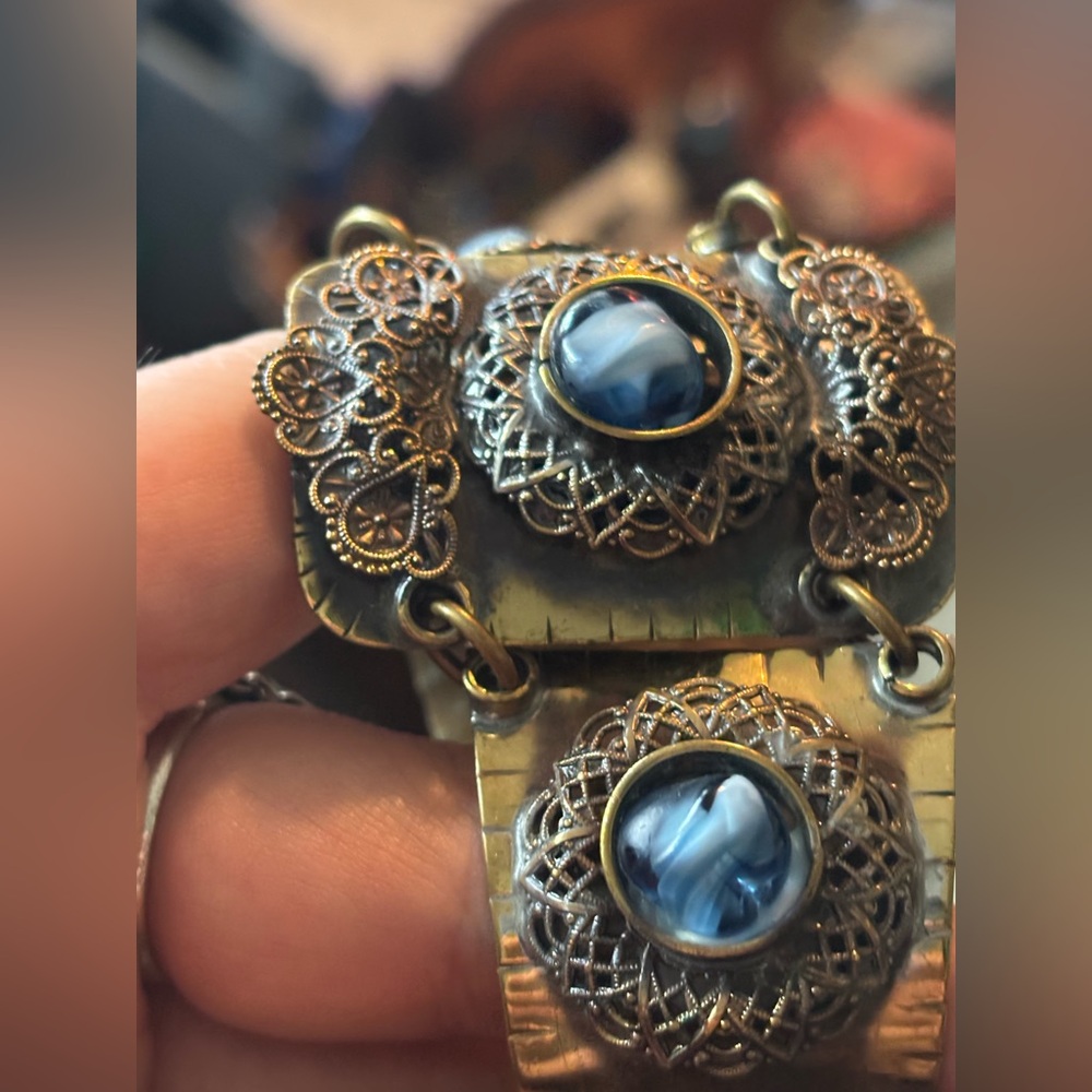 c.1930’s Art Deco Brass Filigree + Hand-Marbled Czech Glass Bracelet • Rare - Picture 13 of 16